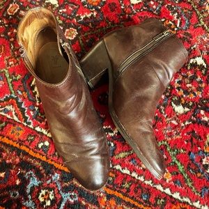 Frye 7200026 Women's  Size 10 Brown Leather Ankle Boots Casual Shoes zipper
